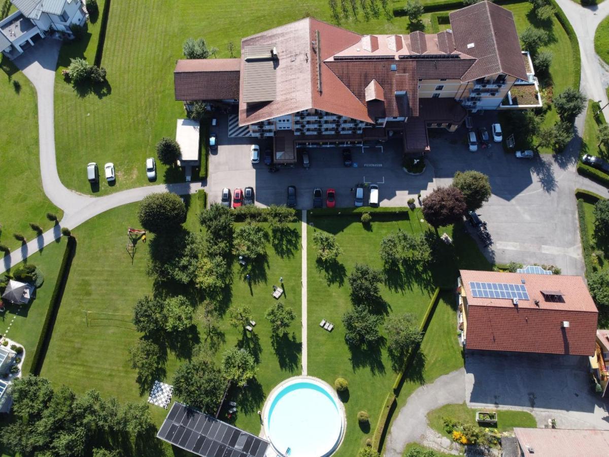 Hotel Pachernighof Velden am Wörther See Extérieur photo